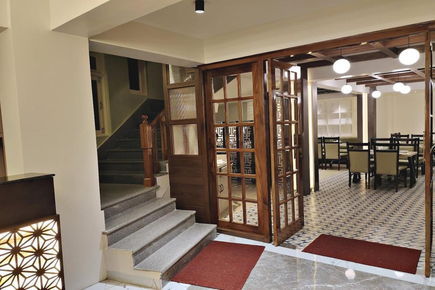 Serenity Taksa Palace Otel Darjeeling  Dış mekan fotoğraf