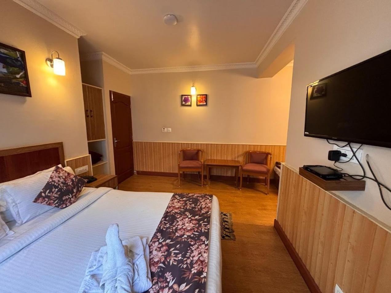 Serenity Taksa Palace Otel Darjeeling  Dış mekan fotoğraf