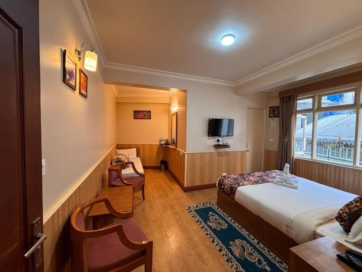 Serenity Taksa Palace Otel Darjeeling  Dış mekan fotoğraf